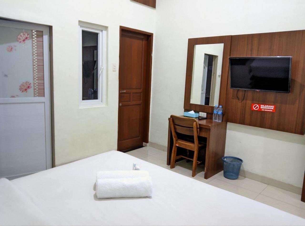 Teratai Residence Mitra Reddoorz Медан Екстер'єр фото